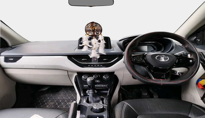 2021 Tata NEXON XZ PETROL, Petrol, Manual, 31,400 km, interior