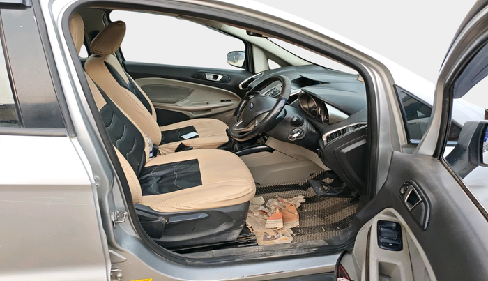 2013 Ford Ecosport TITANIUM 1.5L DIESEL, Diesel, Manual, 1,51,760 km, interior