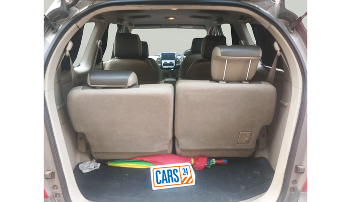 2014 Toyota Innova 2.5 ZX 7 STR, Diesel, Manual, 92,814 km, exterior