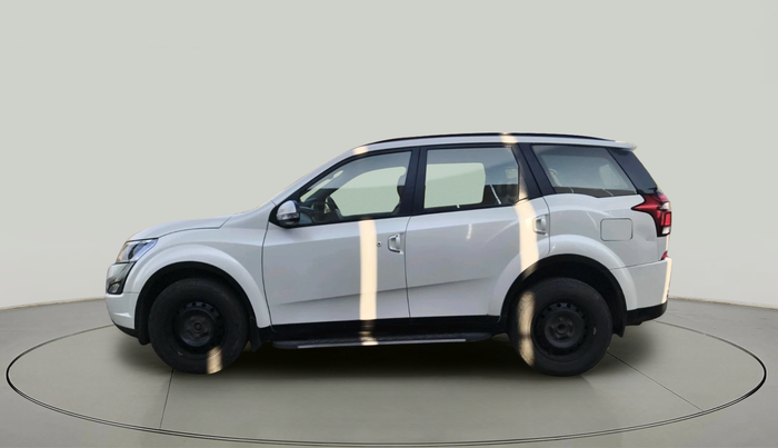 2019 Mahindra XUV500 W7, Diesel, Manual, 62,239 km, exterior