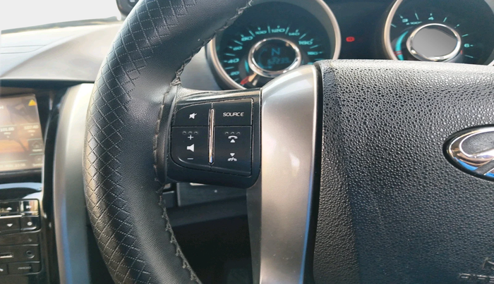 2019 Mahindra XUV500 W7, Diesel, Manual, 62,239 km, interior