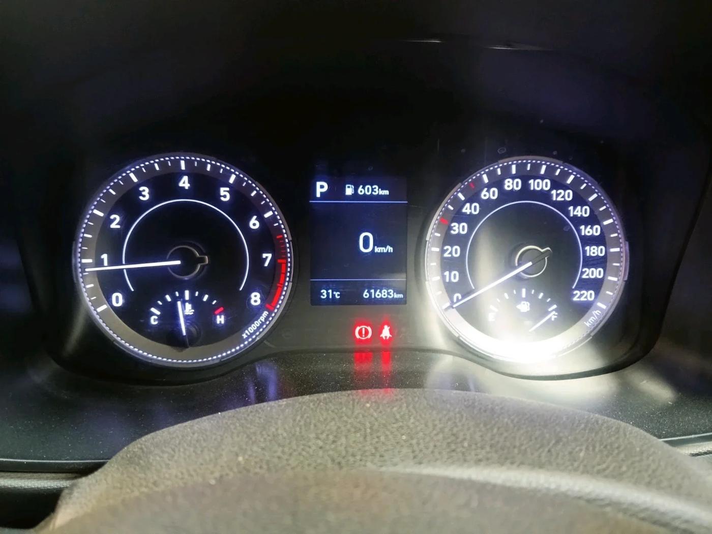 2019 Hyundai VENUE SX PLUS 1.0 TURBO DCT, Petrol, Automatic, 61,683 km, interior
