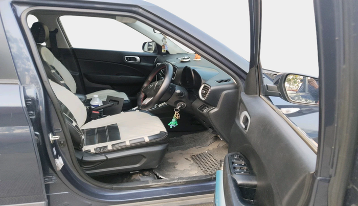 2020 Hyundai VENUE S 1.2, Petrol, Manual, 43,619 km, interior