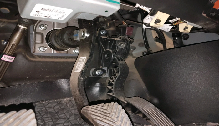 2020 Hyundai VENUE S 1.2, Petrol, Manual, 43,619 km, interior