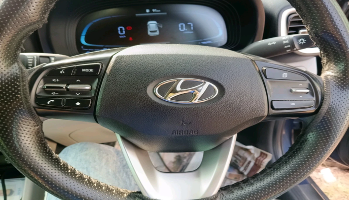 2022 Hyundai VENUE S 1.2, Petrol, Manual, 51,137 km, interior