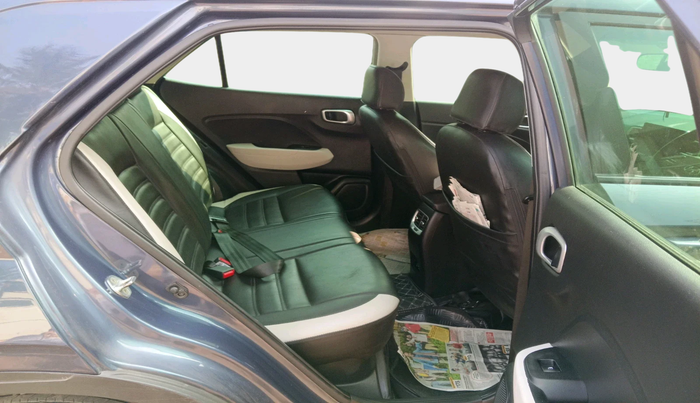 2022 Hyundai VENUE S 1.2, Petrol, Manual, 51,137 km, interior