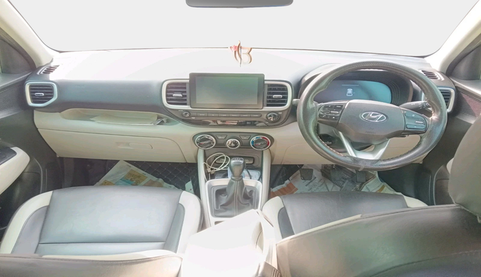 2022 Hyundai VENUE S 1.2, Petrol, Manual, 51,137 km, interior