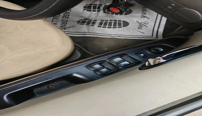 2012 Hyundai i10 SPORTZ 1.2, Petrol, Manual, 57,517 km, interior