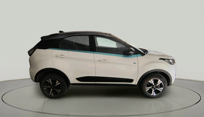2023 Tata NEXON EV MAX XZ PLUS LUX, Electric, Automatic, 77,631 km, exterior