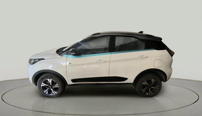 2023 Tata NEXON EV MAX XZ PLUS LUX, Electric, Automatic, 77,631 km, exterior