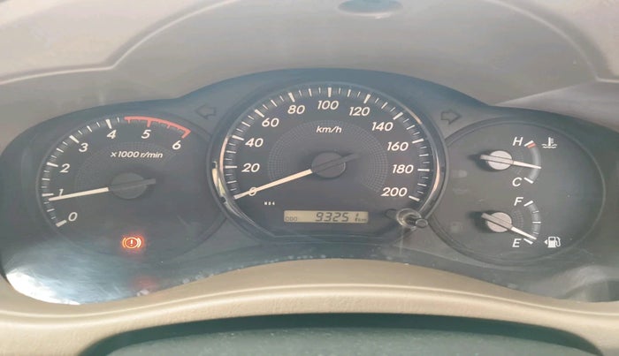 2016 Toyota Innova 2.5 GX 7 STR, Diesel, Manual, 93,251 km, interior