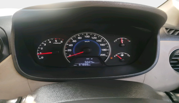 2013 Hyundai Grand i10 MAGNA 1.1 CRDI, Diesel, Manual, 97,886 km, interior