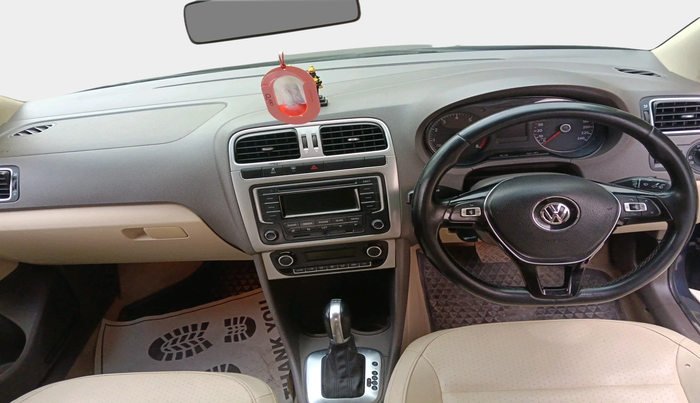 2015 Volkswagen Vento COMFORTLINE TSI AT PETROL, Petrol, Automatic, 1,45,811 km, interior