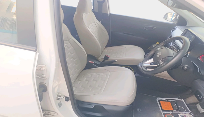 2024 Hyundai EXTER SX(O) 1.2 AMT, Petrol, Automatic, 15,820 km, interior