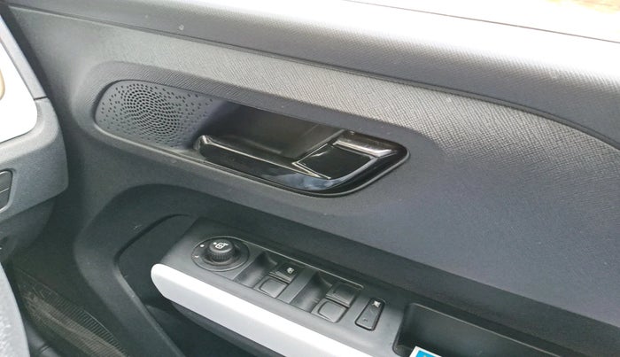 2024 Tata PUNCH ACCOMPLISHED DAZZLE PACK AMT, Petrol, Automatic, 6,328 km, interior