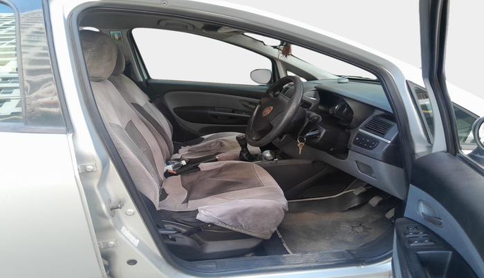 2011 Fiat Grand Punto DYNAMIC 1.3, Diesel, Manual, 1,99,002 km, interior