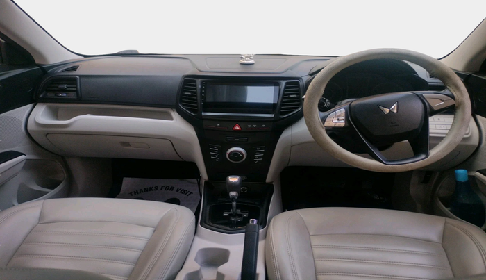 2023 Mahindra XUV300 W6 1.2 PETROL AMT, Petrol, Automatic, 31,510 km, interior