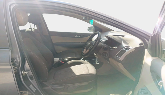 2011 Hyundai i20 ASTA 1.2, Petrol, Manual, 81,023 km, interior