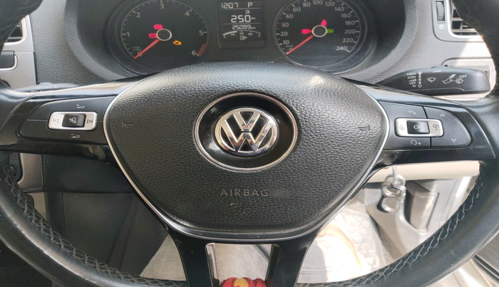 2019 Volkswagen Vento HIGHLINE PLUS 1.5 AT 16 ALLOY, Diesel, Automatic, 25,099 km, interior