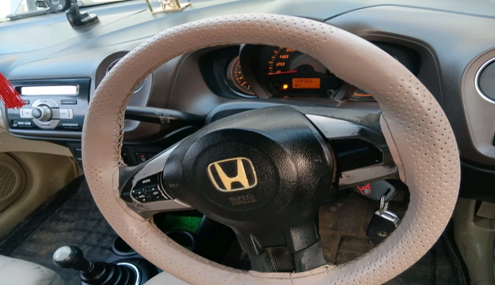 2013 Honda Amaze 1.5L I-DTEC VX, Diesel, Manual, 1,28,966 km, interior