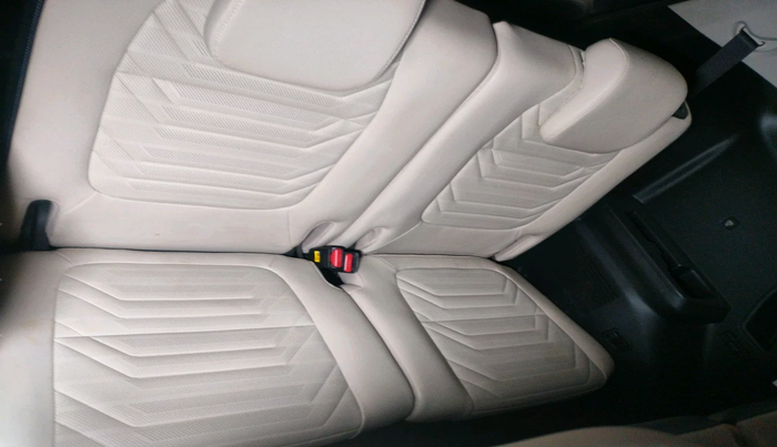 2022 KIA CARENS LUXURY PLUS 1.5 DIESEL 6 STR, Diesel, Manual, 31,127 km, interior