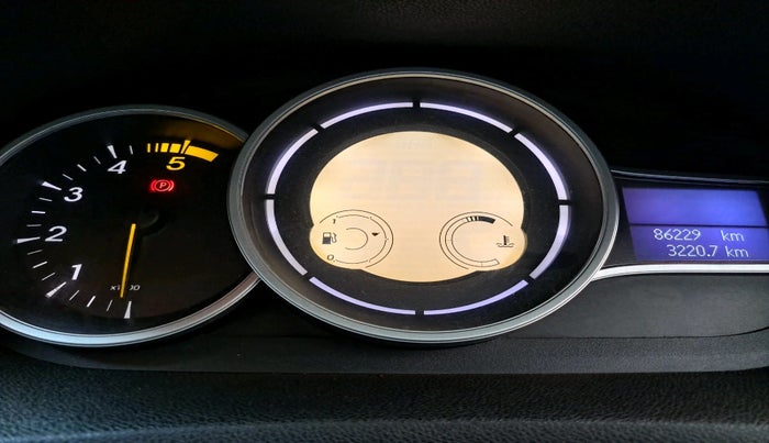 2011 Renault Fluence 1.5 E2, Diesel, Manual, 86,229 km, interior