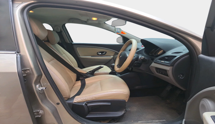 2011 Renault Fluence 1.5 E2, Diesel, Manual, 86,229 km, interior