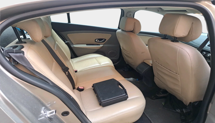 2011 Renault Fluence 1.5 E2, Diesel, Manual, 86,229 km, interior