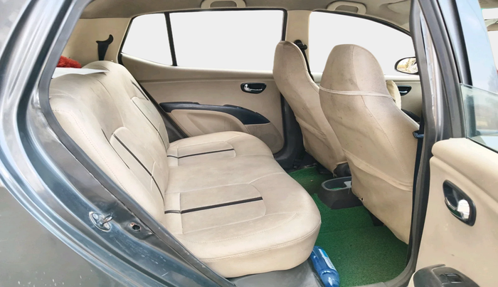 2011 Hyundai i10 MAGNA 1.2, CNG, Manual, 1,42,658 km, interior