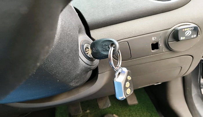 2011 Hyundai i10 MAGNA 1.2, CNG, Manual, 1,42,658 km, interior