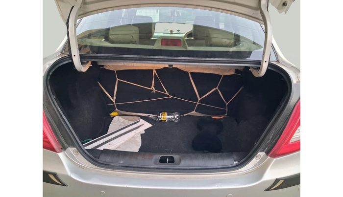 2016 Maruti Swift Dzire ZXI, Petrol, Manual, 1,30,835 km, exterior