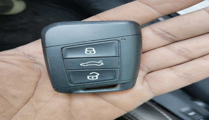 2020 Skoda Superb L&K 2.0 TSI AT, Petrol, Automatic, 93,644 km, interior