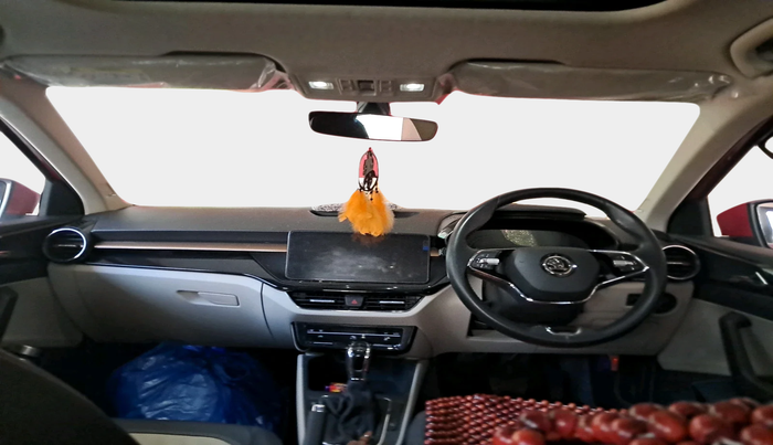 2024 Skoda SLAVIA STYLE 1.0L TSI AT, Petrol, Automatic, 16,985 km, interior