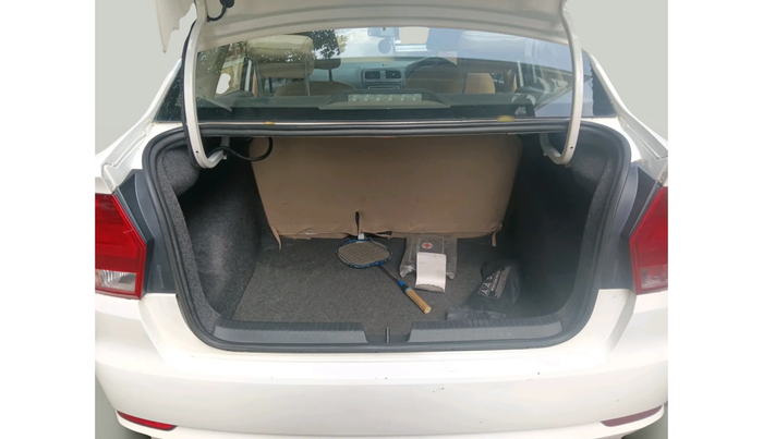 2016 Volkswagen Ameo COMFORTLINE 1.2L, Petrol, Manual, 63,390 km, exterior