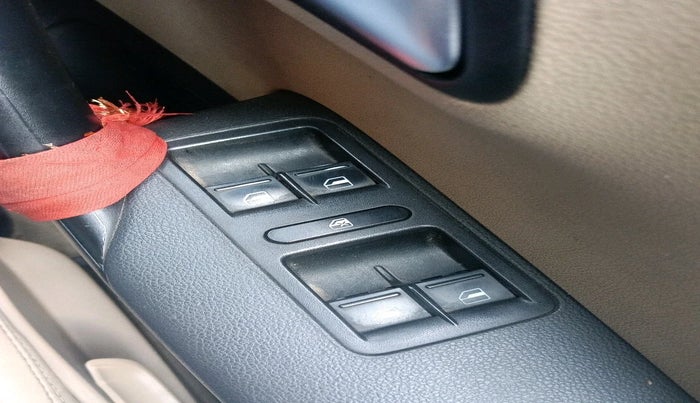 2016 Volkswagen Ameo COMFORTLINE 1.2L, Petrol, Manual, 63,390 km, interior