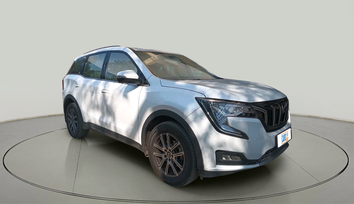 2023 Mahindra XUV700 AX 7 LUXURY D AT 7 STR, Diesel, Automatic, 61,170 km, exterior