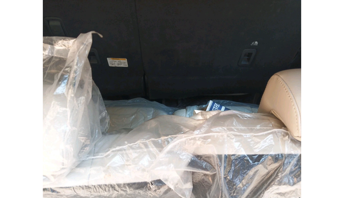 2023 Mahindra XUV700 AX 7 LUXURY D AT 7 STR, Diesel, Automatic, 61,170 km, interior