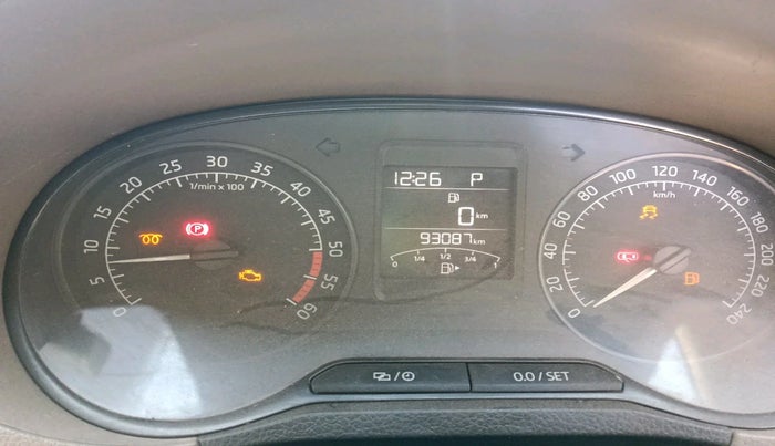 2015 Skoda Rapid AMBITION 1.5 TDI AT, Diesel, Automatic, 93,087 km, interior