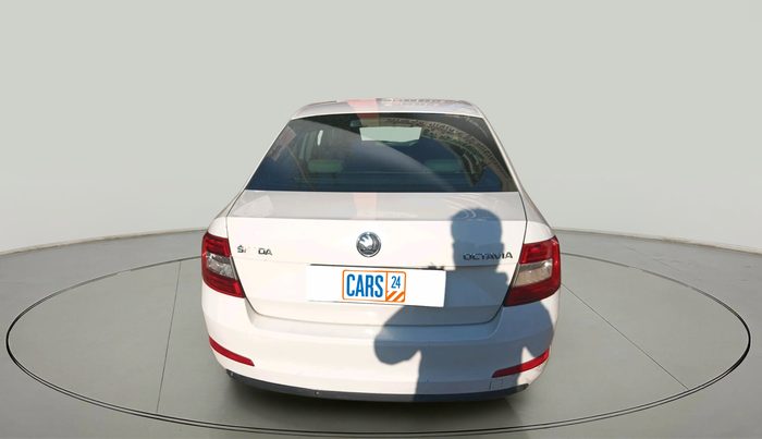 2014 Skoda Octavia ELEGANCE 2.0 TDI AT, Diesel, Automatic, 1,16,747 km, exterior