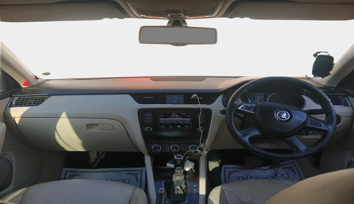 2014 Skoda Octavia ELEGANCE 2.0 TDI AT, Diesel, Automatic, 1,16,747 km, interior