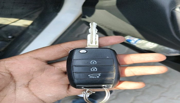 2022 KIA SONET HTK 1.5, Diesel, Manual, 2,25,345 km, interior