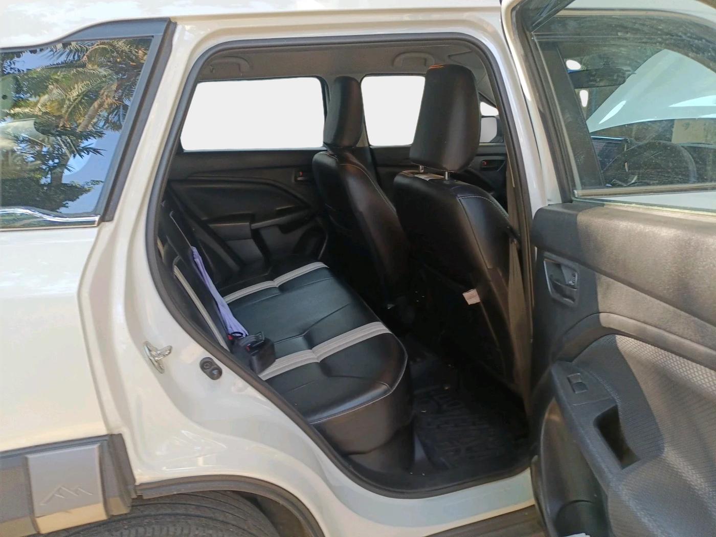 2023 Maruti BREZZA LXI S- CNG, CNG, Manual, 43,870 km, interior