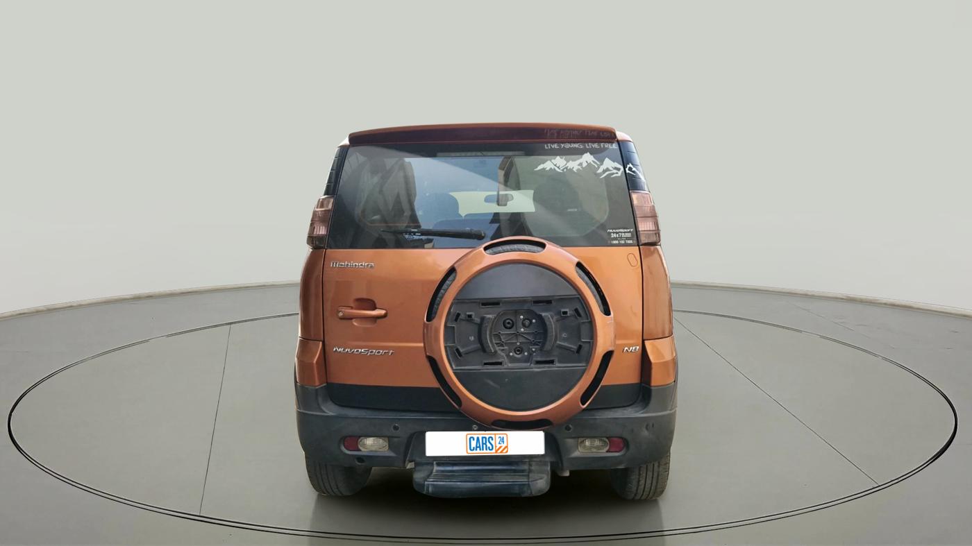 2016 Mahindra NUVOSPORT N8, Diesel, Manual, 99,712 km, exterior