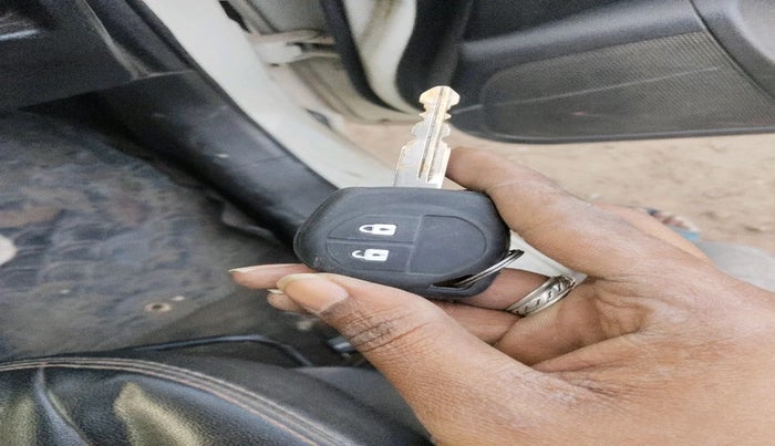 2015 Maruti Swift VDI, Diesel, Manual, 1,52,941 km, interior