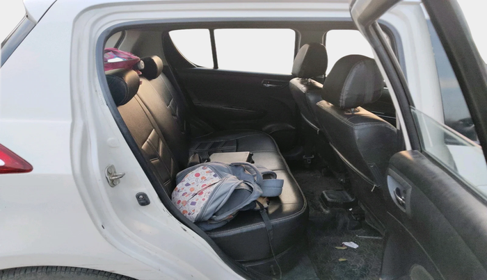 2015 Maruti Swift VDI, Diesel, Manual, 1,52,941 km, interior
