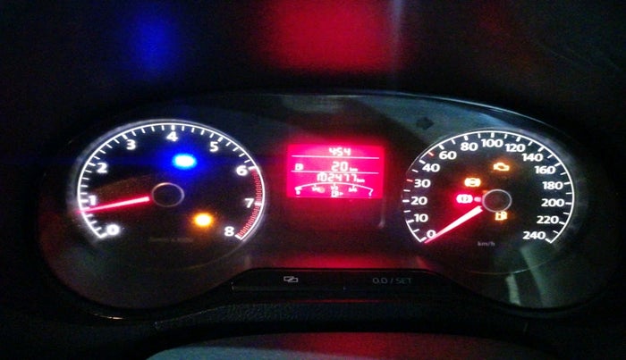 2010 Volkswagen Polo HIGHLINE 1.6L, Petrol, Manual, 1,02,477 km, interior