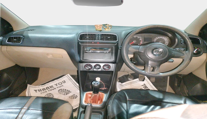 2010 Volkswagen Polo HIGHLINE 1.6L, Petrol, Manual, 1,02,477 km, interior