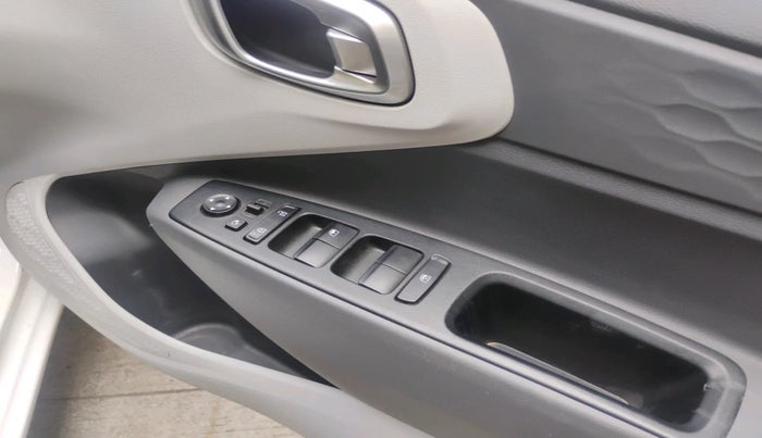 2022 Hyundai GRAND I10 NIOS SPORTZ 1.2 KAPPA VTVT CNG, CNG, Manual, 25,719 km, interior