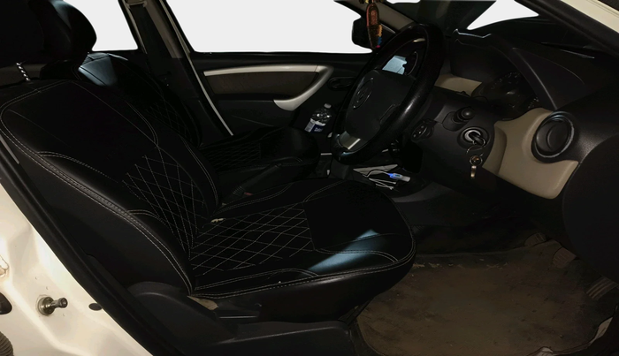 2013 Renault Duster 85 PS RXL DIESEL, Diesel, Manual, 2,17,772 km, interior