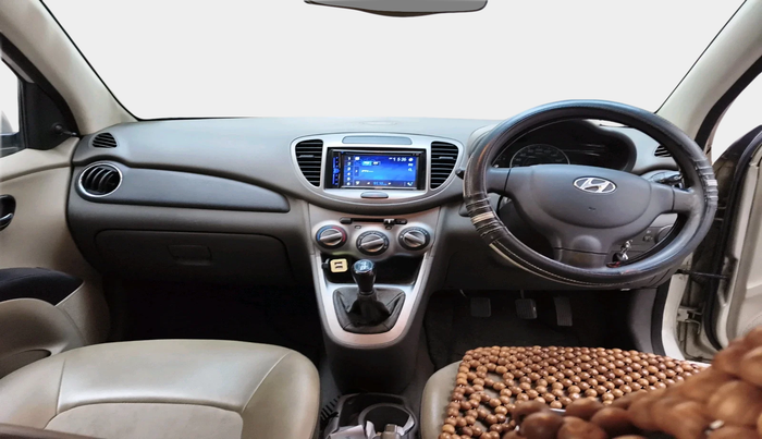 2013 Hyundai i10 MAGNA 1.1, Petrol, Manual, 75,594 km, interior